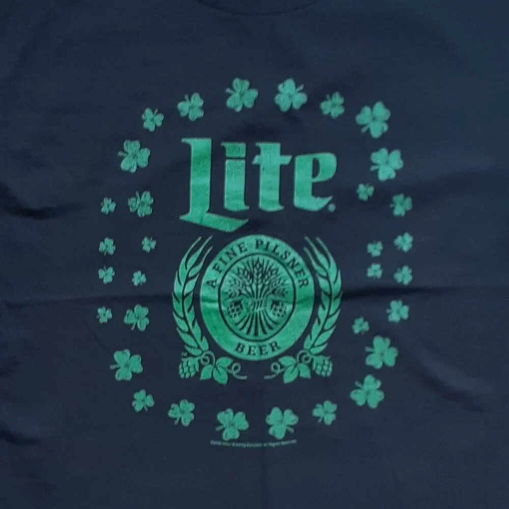 Lite - A Fine Pilsner Beer - Green Shamrocks - New Small Black T-Shirt - Picture 2 of 4
